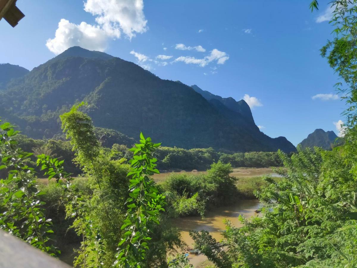 Sunset Bungalows & Gh Muang Ngoi Екстер'єр фото