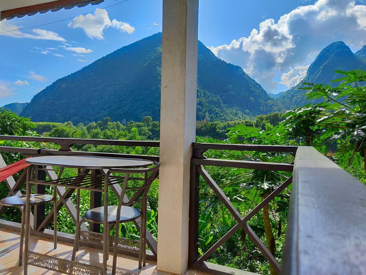 Sunset Bungalows & Gh Muang Ngoi Екстер'єр фото